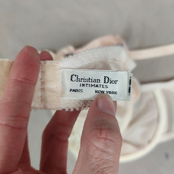 Vintage Christian Dior Intimates Lace Mesh Underwire Bra Peach 34C USA Made - Picture 7 of 9